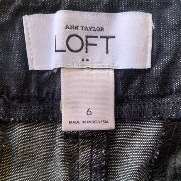 Loft Shorts Women's Size 6 Dark Academia Chambray Zip Front 10 Inch Inseam - Picture 3 of 7